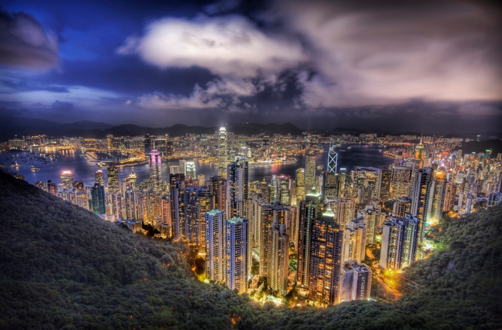 vibrant city Hong-Kong